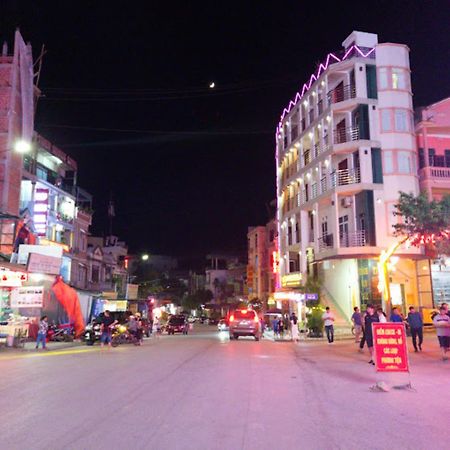 Thai Thinh Hotel Dong Van  Exterior foto